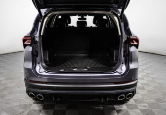 Подержанный автомобиль Jetour X70 Plus 2023 года (14 фото)