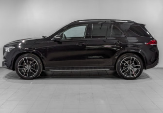 Подержанный автомобиль Mercedes-Benz GLE 2021 года (8 фото)