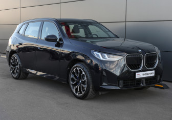 Подержанный автомобиль BMW X3 2025 года (3 фото)