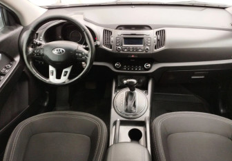 Подержанный автомобиль Kia Sportage 2013 года (9 фото)