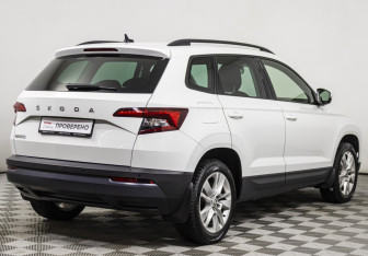 Подержанный автомобиль Skoda Karoq 2020 года (5 фото)