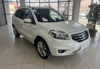Подержанный автомобиль Renault Koleos 2013 года (3 фото)