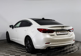 Подержанный автомобиль Mazda 6 Sedan 2016 года (11 фото)