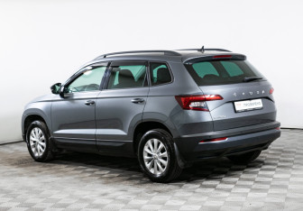 Подержанный автомобиль Skoda Karoq 2020 года (7 фото)