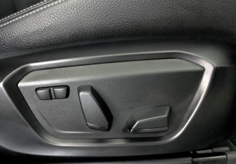 Подержанный автомобиль BMW X4 2015 года (29 фото)