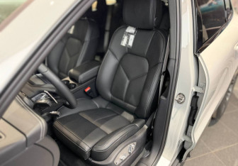 Новый Porsche Macan 2025 (7 фото)