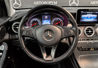 Подержанный автомобиль Mercedes-Benz GLC Coupe 2018 года (22 фото)