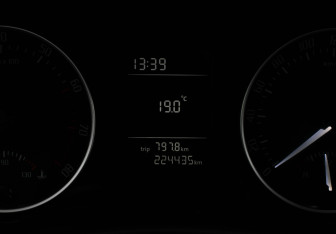 Подержанный автомобиль Skoda Octavia Liftback 2012 года (13 фото)