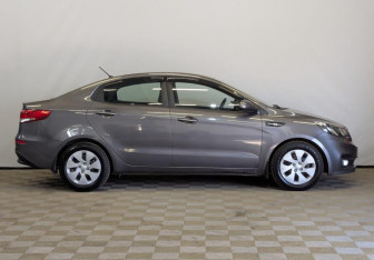 Подержанный автомобиль Kia Rio Sedan 2016 года (4 фото)