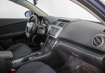 Подержанный автомобиль Mazda 6 Liftback 2007 года (9 фото)