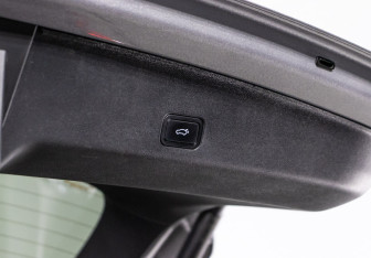 Подержанный автомобиль Geely Monjaro 2023 года (26 фото)