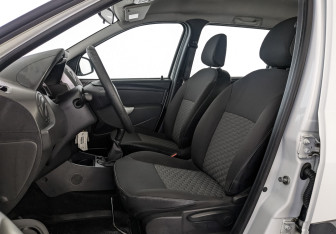 Подержанный автомобиль LADA (ВАЗ) Largus Wagon 2021 года (20 фото)