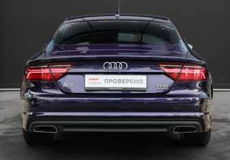 Подержанный автомобиль Audi A7 2016 года (5 фото)