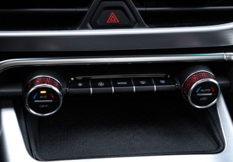 Подержанный автомобиль Geely Tugella 2019 года (25 фото)