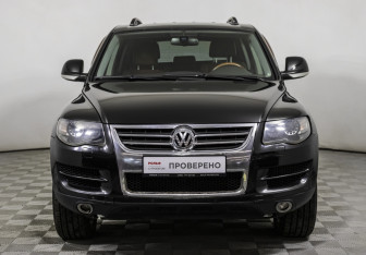 Подержанный автомобиль Volkswagen Touareg 2007 года (2 фото)