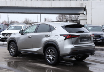 Подержанный автомобиль Lexus NX 2019 года (7 фото)