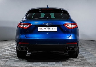 Подержанный автомобиль Maserati Levante 2018 года (6 фото)