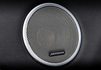 Подержанный автомобиль Land Rover Range Rover Evoque 2015 года (27 фото)