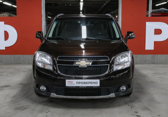 Подержанный автомобиль Chevrolet Orlando 2013 года (2 фото)