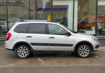 Подержанный автомобиль LADA (ВАЗ) Granta Wagon 2022 года (4 фото)