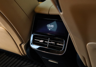 Подержанный автомобиль Voyah Free 2025 года (9 фото)