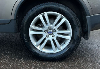 Подержанный автомобиль Volvo XC90 2011 года (15 фото)