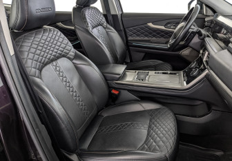 Подержанный автомобиль Exeed TXL 2022 года (23 фото)