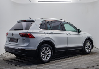 Подержанный автомобиль Volkswagen Tiguan 2021 года (5 фото)