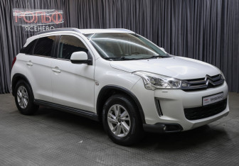 Подержанный автомобиль Citroen C4 Aircross 2014 года (3 фото)