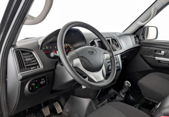 Подержанный автомобиль УАЗ Pickup 2024 года (16 фото)