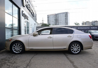 Подержанный автомобиль Lexus GS 2006 года (8 фото)