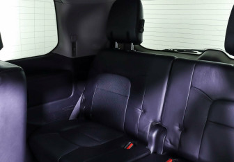 Подержанный автомобиль Toyota Land Cruiser Suv 2014 года (20 фото)