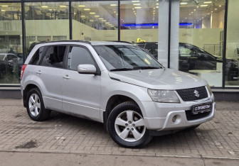 Подержанный автомобиль Suzuki Grand Vitara 2008 года (3 фото)