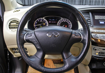 Подержанный автомобиль Infiniti QX60 2019 года (19 фото)