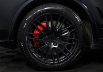Подержанный автомобиль Porsche Cayenne 2015 года (22 фото)