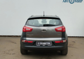 Подержанный автомобиль Kia Sportage 2013 года (6 фото)