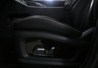 Подержанный автомобиль Omoda C5 2023 года (16 фото)