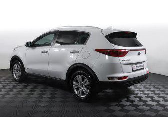 Подержанный автомобиль Kia Sportage 2018 года (7 фото)