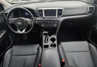 Подержанный автомобиль Kia Sportage 2020 года (9 фото)
