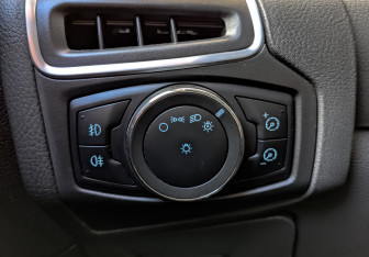Подержанный автомобиль Ford Focus Hatchback 2012 года (26 фото)