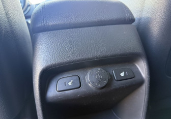 Подержанный автомобиль Kia Sorento 2015 года (12 фото)