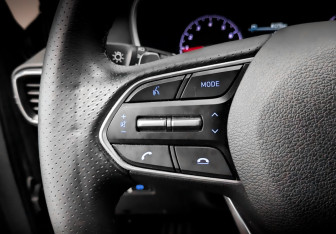 Подержанный автомобиль Hyundai Santa Fe 2023 года (27 фото)