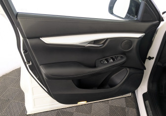 Подержанный автомобиль Infiniti QX50 2019 года (19 фото)