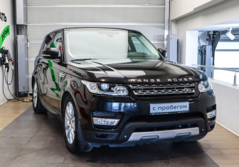 Подержанный автомобиль Land Rover Range Rover Sport 2014 года (3 фото)