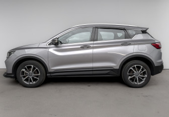 Подержанный автомобиль Geely Coolray 2023 года (8 фото)