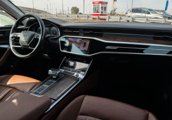 Подержанный автомобиль Audi A6 Sedan 2020 года (9 фото)