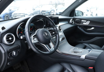 Подержанный автомобиль Mercedes-Benz GLC Coupe 2021 года (13 фото)
