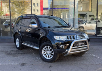 Подержанный автомобиль Mitsubishi Pajero Sport 2009 года (3 фото)