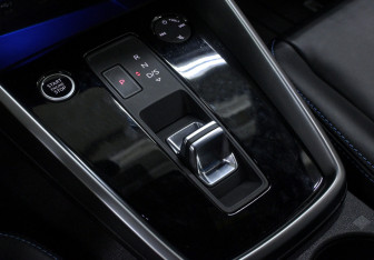Подержанный автомобиль Audi A3 Hatchback 2021 года (12 фото)