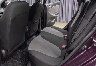 Подержанный автомобиль Hyundai Solaris Sedan 2011 года (10 фото)